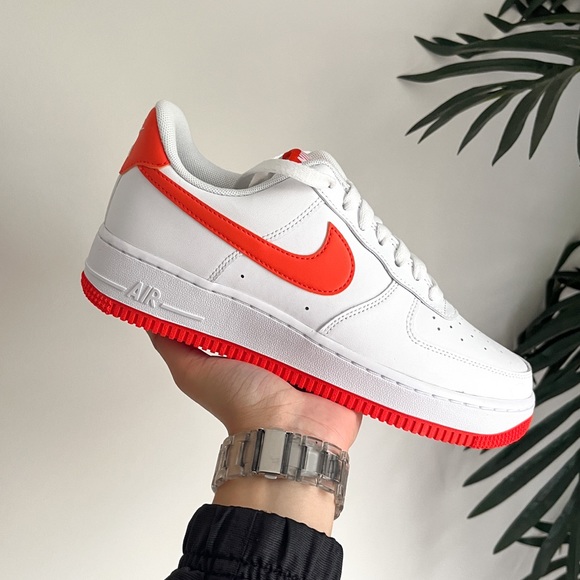 Air Force 1 - Picture 3 of 6